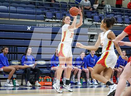Thumbnail 2 in Incarnate Word Academy @ Bishop Miege photogallery.