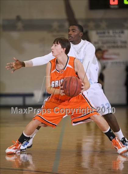 Thumbnail 2 in Grissom @ Lee photogallery.