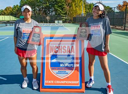 Thumbnail 2 in NCHSAA 3A Tennis Doubles Final photogallery.