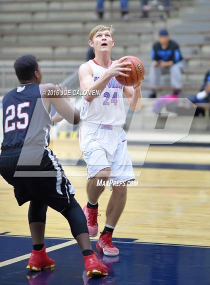 Thumbnail 2 in Antonian Prep JV vs Wagner JV (SAISD Invitational) photogallery.