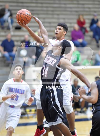 Thumbnail 1 in Antonian Prep JV vs Wagner JV (SAISD Invitational) photogallery.