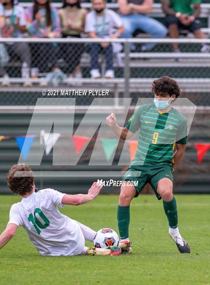 Thumbnail 1 in Myers Park vs. Cardinal Gibbons (1 of 2 - NCHSAA 4A Final - the Game) photogallery.