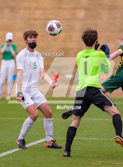 Thumbnail 2 in Myers Park vs. Cardinal Gibbons (1 of 2 - NCHSAA 4A Final - the Game) photogallery.
