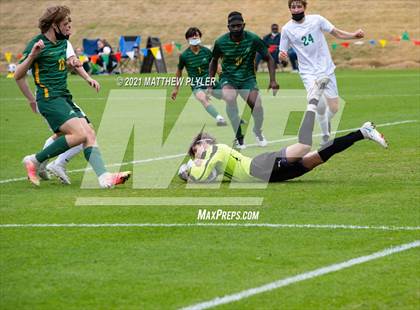 Thumbnail 3 in Myers Park vs. Cardinal Gibbons (1 of 2 - NCHSAA 4A Final - the Game) photogallery.