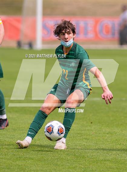 Thumbnail 3 in Myers Park vs. Cardinal Gibbons (1 of 2 - NCHSAA 4A Final - the Game) photogallery.