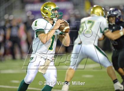 Thumbnail 3 in Auburn vs. Sumner photogallery.