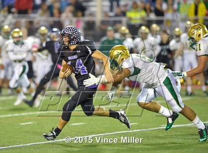 Thumbnail 2 in Auburn vs. Sumner photogallery.