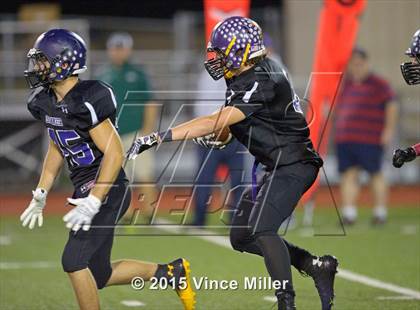 Thumbnail 3 in Auburn vs. Sumner photogallery.