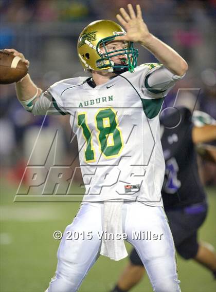 Thumbnail 2 in Auburn vs. Sumner photogallery.