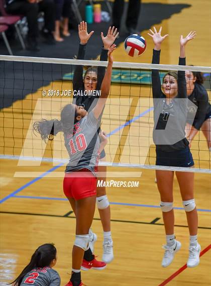 Thumbnail 3 in Boerne-Champion vs Lee [Robert E.] (NEISD Volleyball Tournament) photogallery.