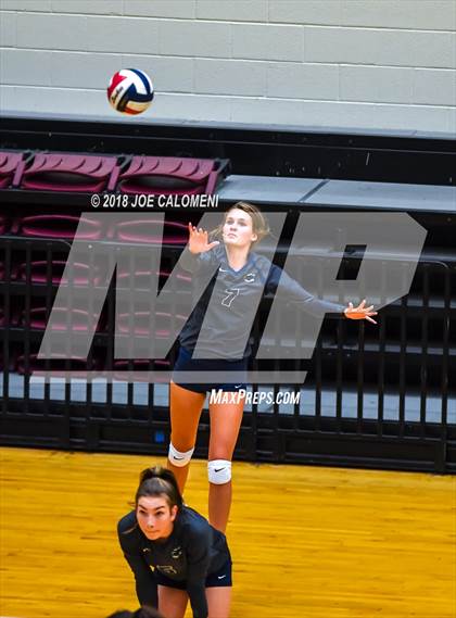 Thumbnail 1 in Boerne-Champion vs Lee [Robert E.] (NEISD Volleyball Tournament) photogallery.