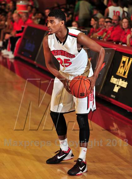 Thumbnail 1 in Westchester @ Mater Dei (Nike Extravaganza) photogallery.