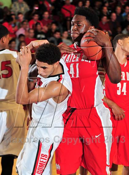 Thumbnail 2 in Westchester @ Mater Dei (Nike Extravaganza) photogallery.
