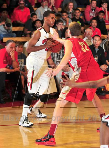 Thumbnail 1 in Westchester @ Mater Dei (Nike Extravaganza) photogallery.