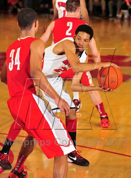 Thumbnail 3 in Westchester @ Mater Dei (Nike Extravaganza) photogallery.