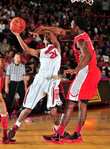 Thumbnail 2 in Westchester @ Mater Dei (Nike Extravaganza) photogallery.
