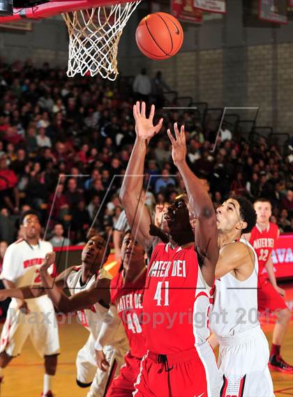 Thumbnail 3 in Westchester @ Mater Dei (Nike Extravaganza) photogallery.