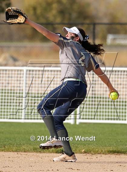Thumbnail 1 in Frederick vs D'Evelyn (CHSAA 4A First Round Playoff) photogallery.