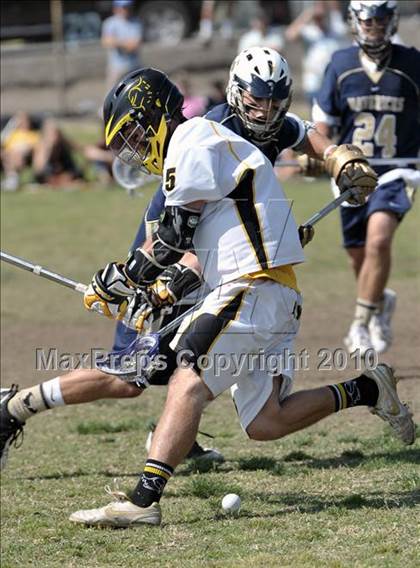 Thumbnail 1 in La Costa Canyon @ Foothill photogallery.