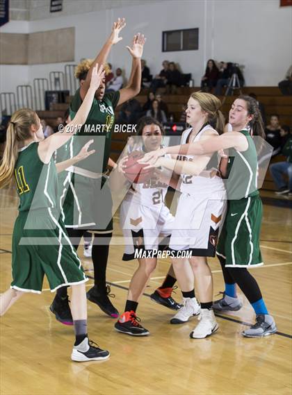 Thumbnail 2 in Summerville vs. Davis photogallery.