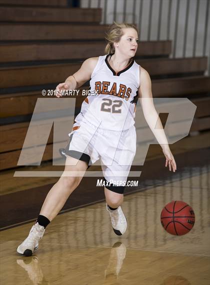 Thumbnail 1 in Summerville vs. Davis photogallery.