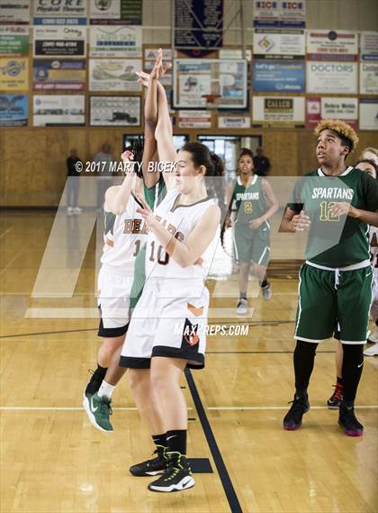 Thumbnail 3 in Summerville vs. Davis photogallery.