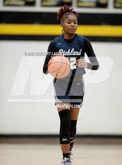 Thumbnail 1 in Richland vs Fossil Ridge photogallery.