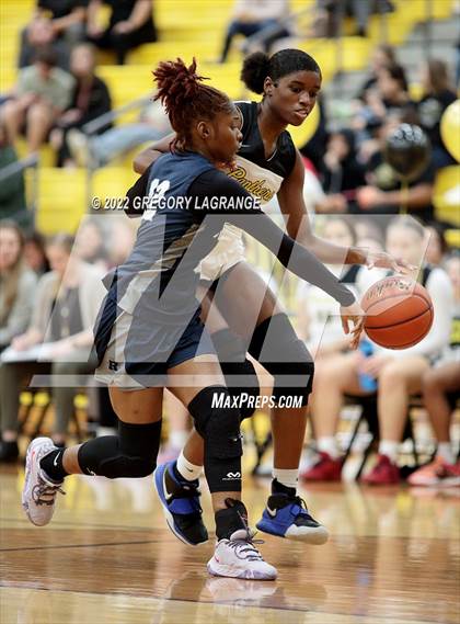 Thumbnail 1 in Richland vs Fossil Ridge photogallery.