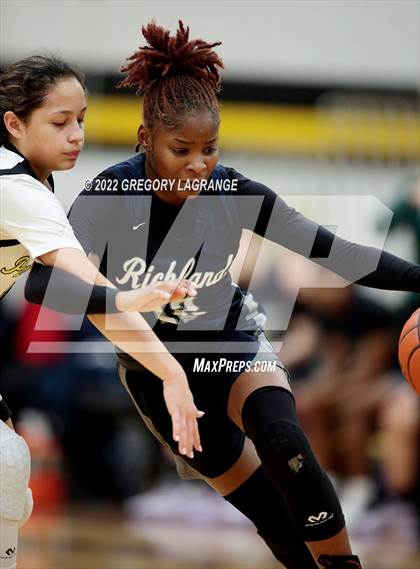 Thumbnail 3 in Richland vs Fossil Ridge photogallery.