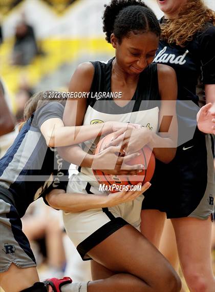 Thumbnail 1 in Richland vs Fossil Ridge photogallery.