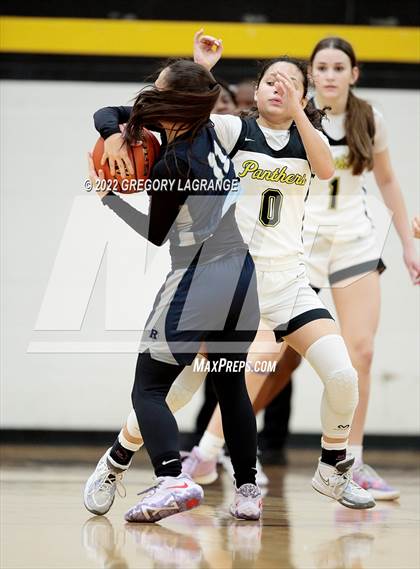 Thumbnail 1 in Richland vs Fossil Ridge photogallery.