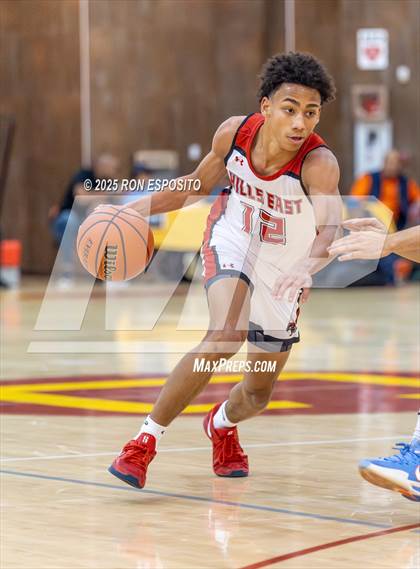Thumbnail 3 in Half Hollow Hills East vs Eagle Academy (Gary Charles Hoops Classic)  photogallery.