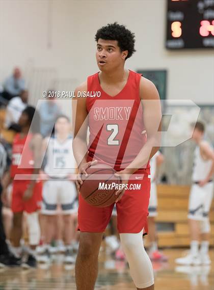 Thumbnail 3 in Smoky Hill vs. Valor Christian photogallery.
