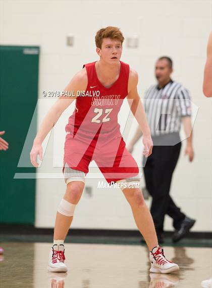Thumbnail 1 in Smoky Hill vs. Valor Christian photogallery.