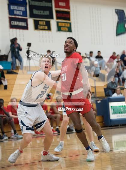 Thumbnail 2 in Smoky Hill vs. Valor Christian photogallery.