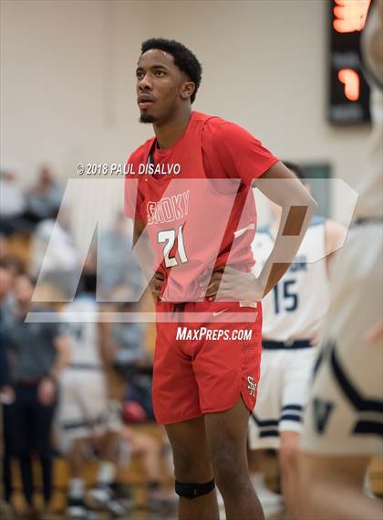 Thumbnail 2 in Smoky Hill vs. Valor Christian photogallery.