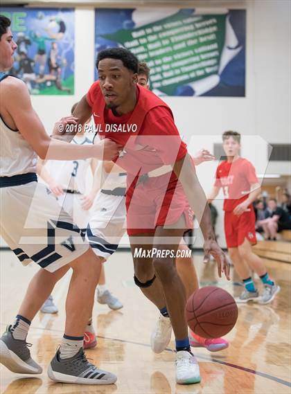 Thumbnail 1 in Smoky Hill vs. Valor Christian photogallery.