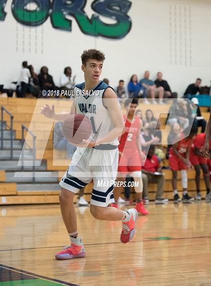 Thumbnail 1 in Smoky Hill vs. Valor Christian photogallery.