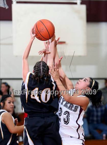 Thumbnail 3 in Byers vs Petersburg (Fantasy of Lights Tournament) photogallery.