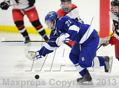Thumbnail 3 in Darien @ Warde/Ludlowe photogallery.