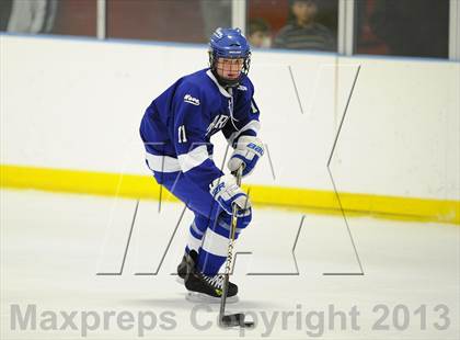 Thumbnail 1 in Darien @ Warde/Ludlowe photogallery.