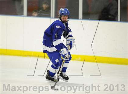 Thumbnail 2 in Darien @ Warde/Ludlowe photogallery.