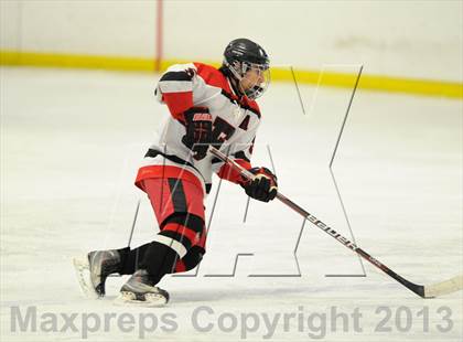 Thumbnail 3 in Darien @ Warde/Ludlowe photogallery.