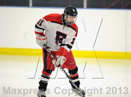 Thumbnail 2 in Darien @ Warde/Ludlowe photogallery.