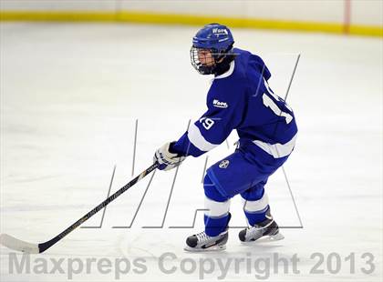 Thumbnail 3 in Darien @ Warde/Ludlowe photogallery.