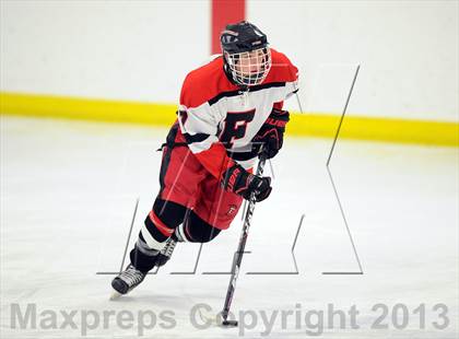 Thumbnail 2 in Darien @ Warde/Ludlowe photogallery.