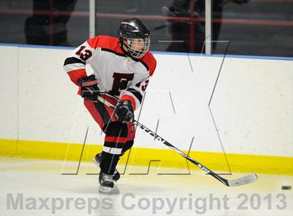 Thumbnail 2 in Darien @ Warde/Ludlowe photogallery.