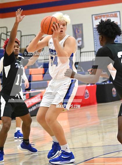 Thumbnail 2 in Pleasant Grove vs. Trinity Christian (Tarkanian Classic) photogallery.