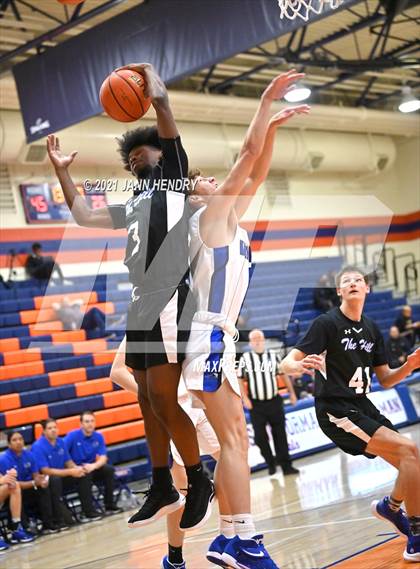 Thumbnail 2 in Pleasant Grove vs. Trinity Christian (Tarkanian Classic) photogallery.