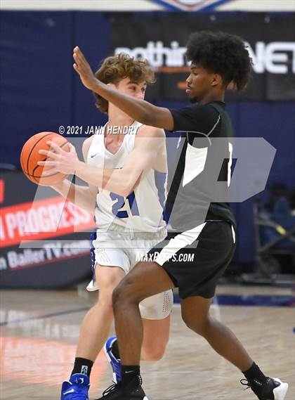 Thumbnail 3 in Pleasant Grove vs. Trinity Christian (Tarkanian Classic) photogallery.